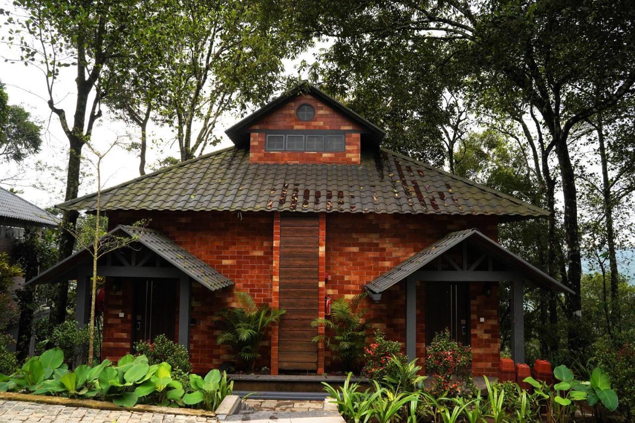 Elephant Passage Муннар Екстер'єр фото The house of the late Tan Sri Lim Goh Tong